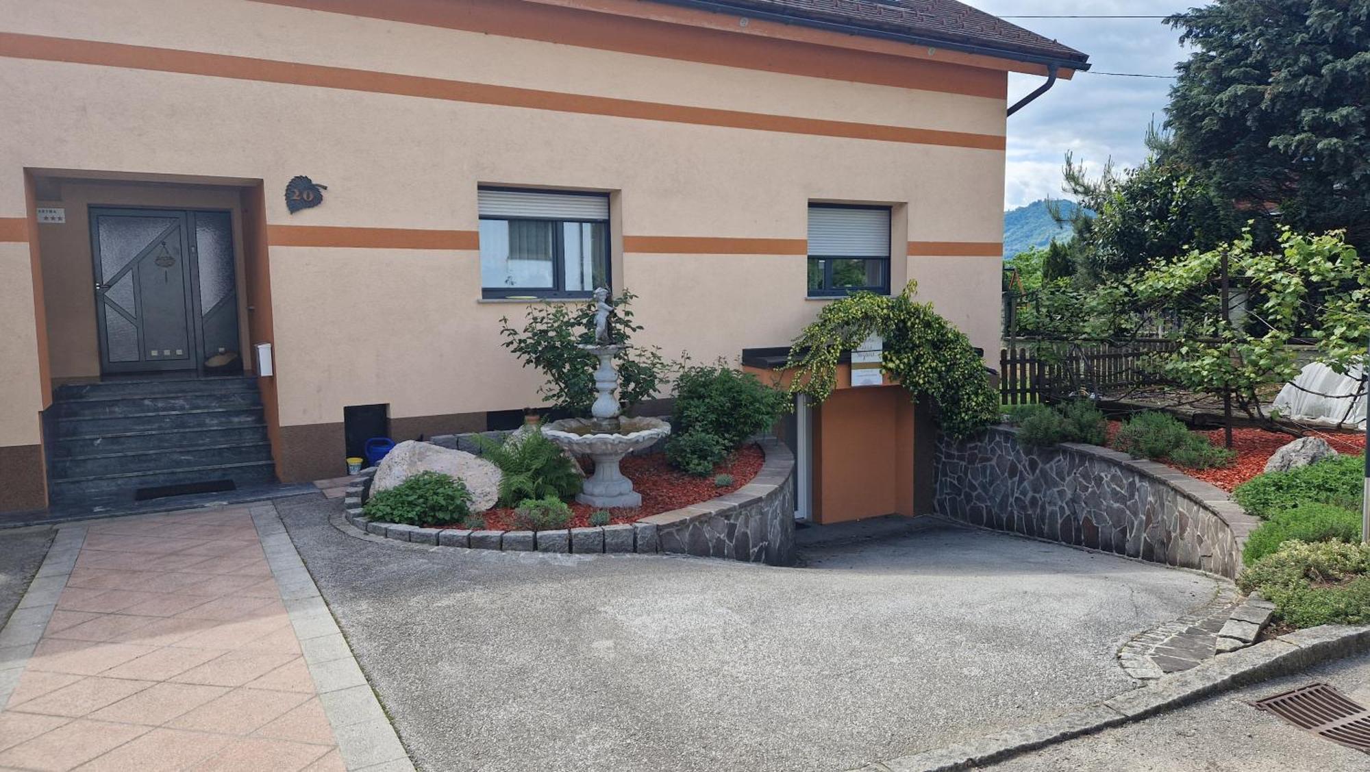 Hisa Bizjak Kranj Zewnętrze zdjęcie